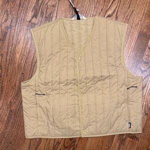 NWT RAINS Sand Quilted Vest Liner